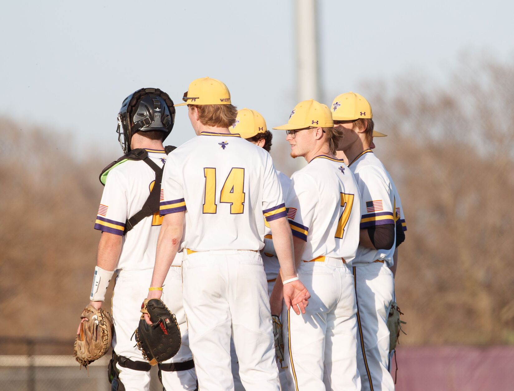 040321-owh-spo-hsbase10_1.JPG